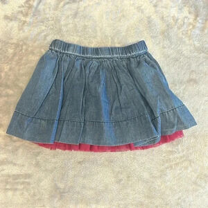 GAP - layered denim jean  skirt. Size 3